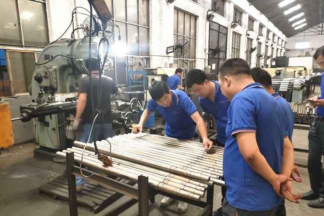 九游网站登录入口-九游(中国)每周对各个工序进行质量监督检验的现场。